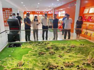 洛陽市市委常委、宣傳部長王飛蒞臨洛陽正大調(diào)研